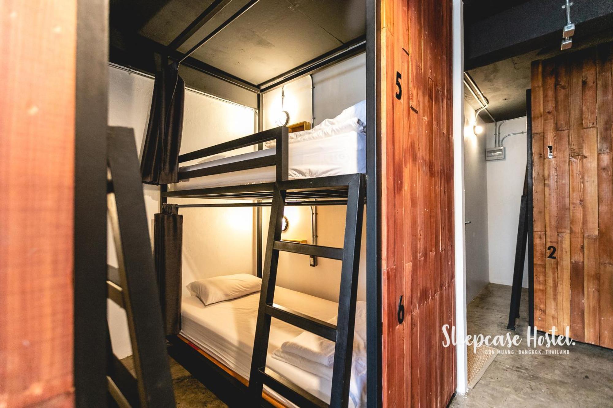 Banana Hostel Donmuang Bangkok Buitenkant foto